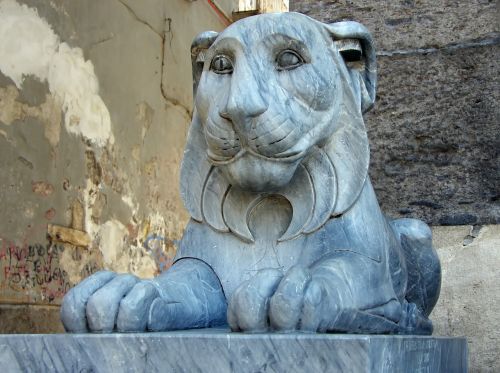 Naples, Piazza Del Plébiscito, Liūtas, Marmuras, Statula