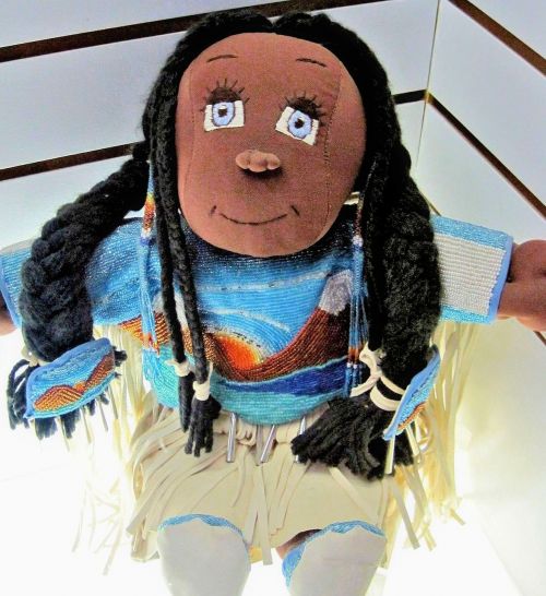 Gimtoji Indėnų Lėlė, Muziejus, Rankomis Siuvama, Banff, Kanada