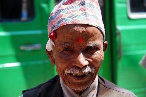 Nepalas, Vyresnysis, Portretas