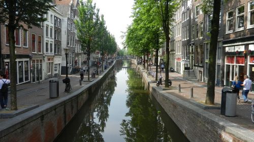 Nyderlandai, Miestas, Kanalai