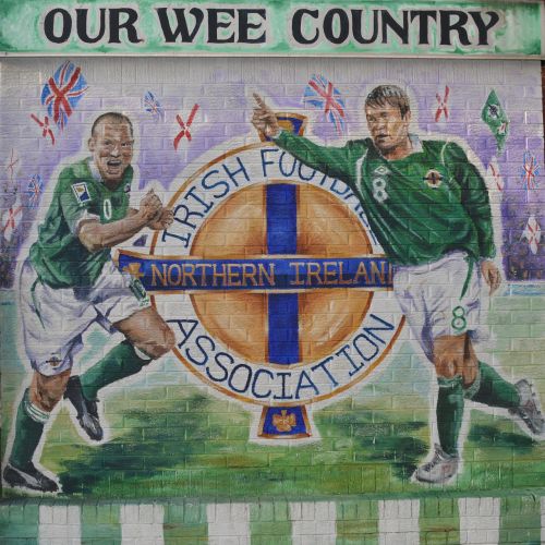 Šiaurės Airija, Futbolas, Fjeras, Belfast