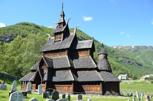 Norvegija, Borgundas, Bažnyčia