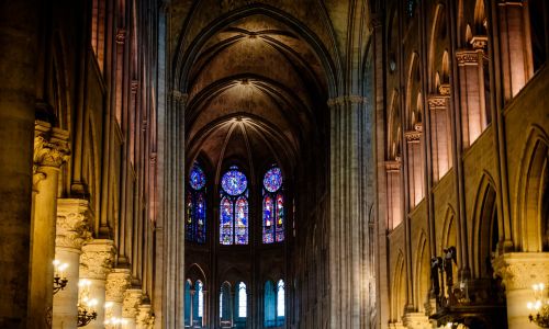 Notre-Dame, Stulpeliai, Vitražai, Interjeras, Katedra, Bažnyčia