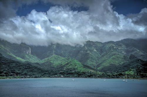 Nuva Hiva,  Marquesas Salos,  Kalnų Jūros Vaizdas,  Debesys,  Kraštovaizdis,  Pietų Ramiojo Vandenyno Regionas,  Prancūzų Polinezija,  Gamta