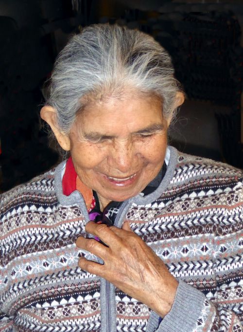 Sena Moteris, Žmogus, Veidas, Močiutė, Peru, Lima, Sėdėti, Pietų Amerika, Juoktis