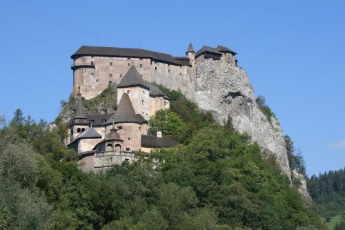 Oravos Pilis, Pilis, Slovakija