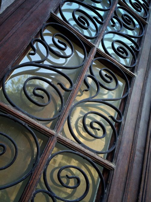 Ornate, Durys, Perspektyva