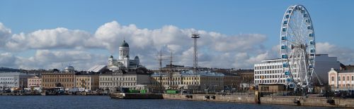 Helmsinkio Panorama, Helsinki, Katedra, Ferris Ratas, Vanduo, Įlanka, Dangus, Miestas, Prieplauka, Architektūra, Debesys, Finland