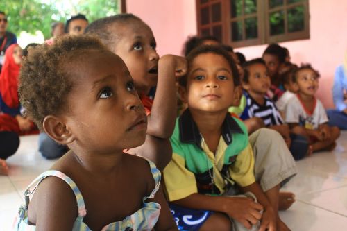 Papuanas, Maži Vaikai, Sorong, Indonesian, Mokytis, Nekaltas, Dėmesio
