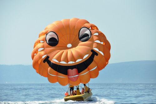 Parašiutas, Smiley, Jūra