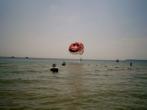 Parašiutas Jūroje, Parašiutas, Jūra, Bulgarija