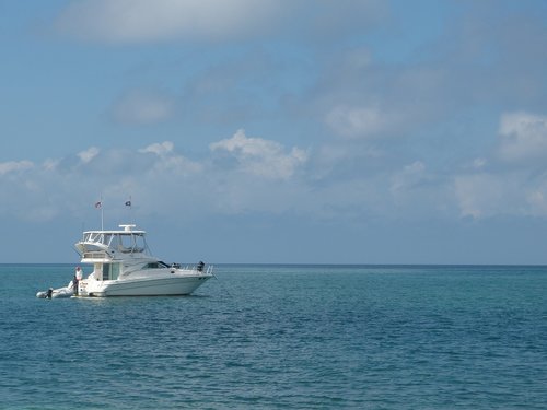 Rojaus Karibų Jūros Hondūras,  Papludimys,  Hondūras