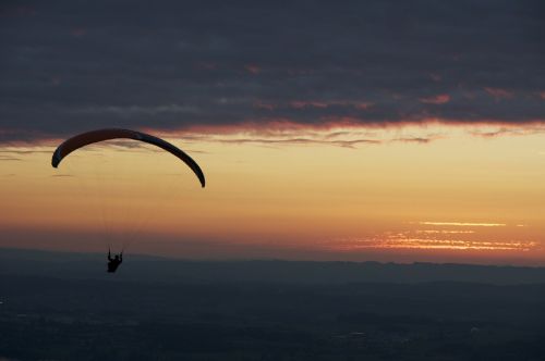 Paragliding, Vakaras, Paragleris