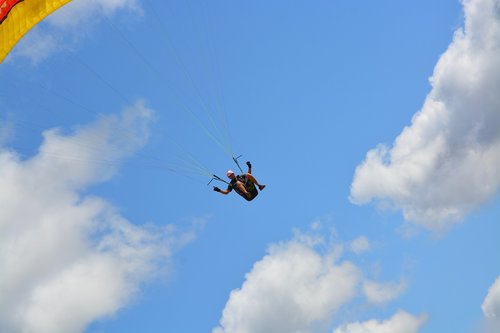 Parasparnių,  Paraglider,  Pakinktai-Paraglider,  Hobis Ir Pomėgiai,  Nuotykių,  Sportas,  Oro,  Pobūdį,  Dangus,  Kraštovaizdis,  Panaudoti Paragliding,  Svetainės Clecy Normandija