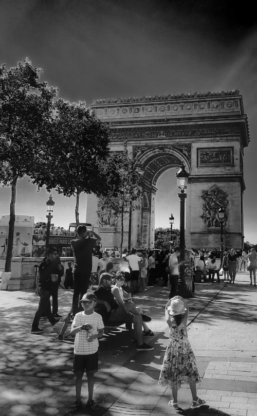 Paris, Arc Du Triumph, Juoda Ir Balta, Turistai, Vaikai, Švarus Dangus