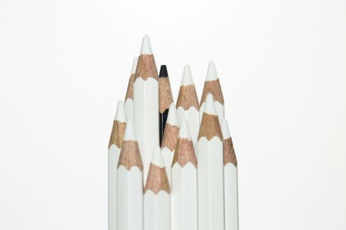 Pieštukas, Juoda, Balta, Skirtumas, Skirtingos, Rasizmas, Įvairovė, Diskriminacija, Priešingas