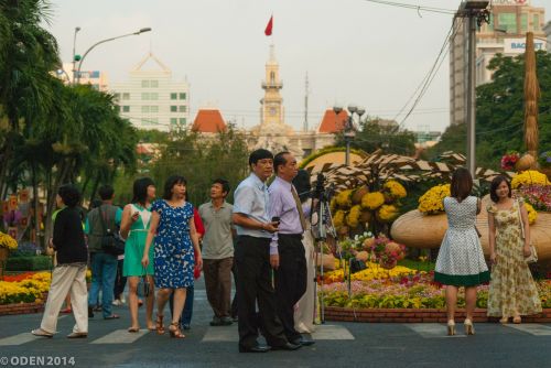Žmonės, Vaikščioti, Gatvė, Gėlės, Miestas, Vietnamas, Saigon, Laimingas, Pavasaris