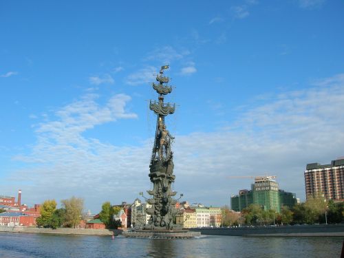 Peter Didysis, Statula, Moskva Upė, Rusija