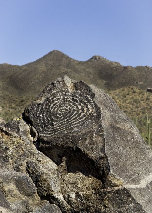 Petroglyfas, Tucson, Arizona, Kalnas, Gimtoji