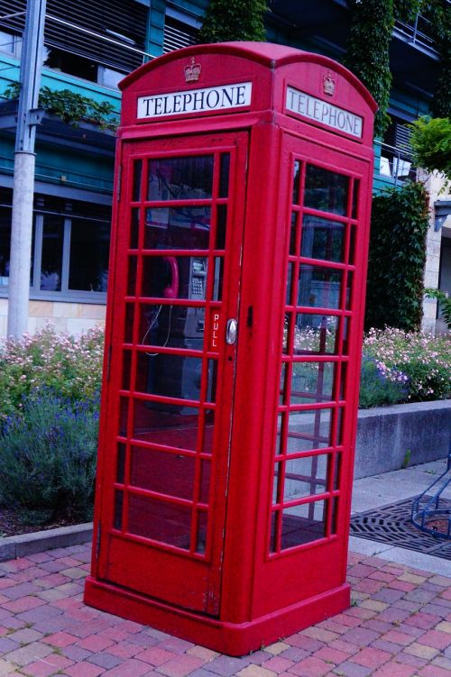 Telefono Budele, Raudona, Londonas