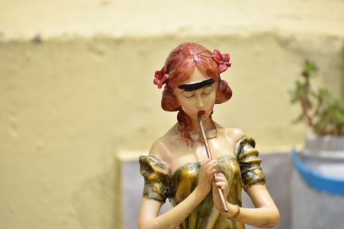 Nerūdijantis Pipirai, Moteris, Statula, Raudoni Plaukai