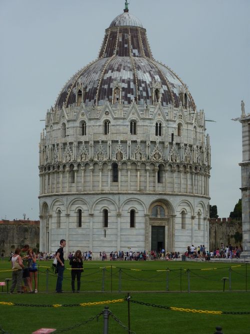 Pisa, Baptistery, Architektūra