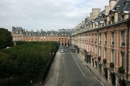 Vieta De Vosges, Fasadai, Paris