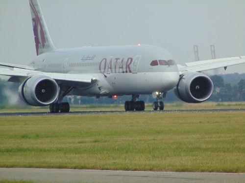 Lėktuvas,  Dreamliner,  Qatar Airlines,  Kilti,  Perpildymas