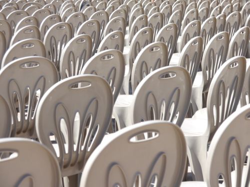 Plastikiniai Kėdės, Kėdės, Italy, Plastmasinis, Šiuolaikiška, Sėdėti, Įvykis, Sėdynė, Tuščia, Baldai, Eilutė, Sėdimosios Vietos, Laukimas, Vasara