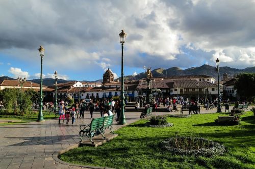 Plaza De Armes, Cusco, Peru, Lempos Įrašai, Suolai, Žolė, Kelias, Žmonės, Pėstiesiems, Minios, Pastatai, Miestas