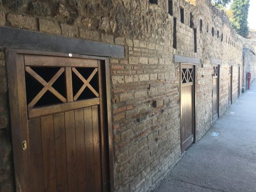 Pompėja, Durys, Italy