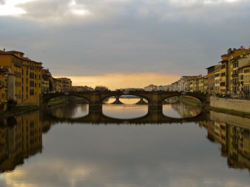 Ponta Santa Trinita, Florencija, Italy, Arno Upė, Tiltas, Upė