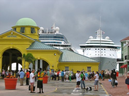 Uostas, St Kitts, Kruizas, Karibai