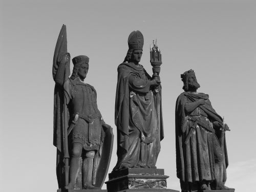 Charles Tiltas, Statulos, Prague, Kelionė, Motyvas, Katalikybė, Čekijos Respublika, St Norbert, St Wenceslas, St Sigismund