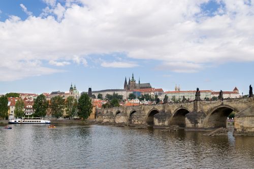 Prague, Prague Pilis, Charles Tiltas, Čekijos Respublika