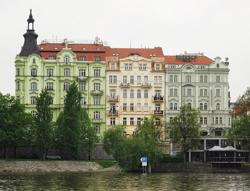 Praha,  Rašínovo Pylimo,  Architektūra