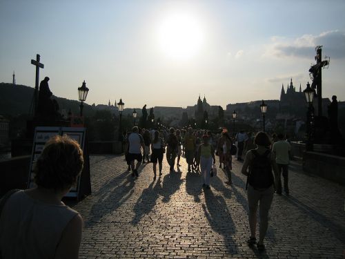 Prague, Charles Tiltas, Čekijos Respublika, Turistai, Turizmas, Pėsčiųjų, Praeiviai, Žmogus
