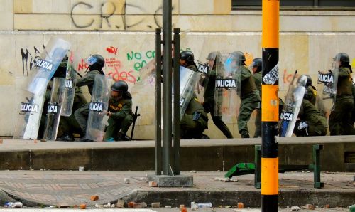 Protestas, Bogota, Policija, Riaušės, Swat, Specialiosios Pajėgos