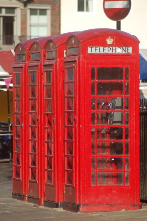 Viešasis Telefonas, Raudona, Didžioji Britanija