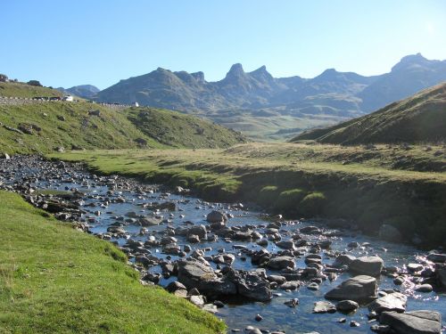 Pyrénées, Kalnas, Slėnis, Upė, Vandens Telkiniai, Pierre, Upelis, Kraštovaizdis, Žygiai, Gamta