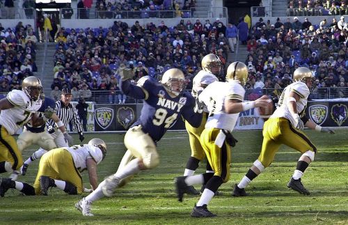 Quarterback, Amerikietiškas Futbolas, Gynyba, Maišas, Futbolas, Praeiti, Kolegija, Žaidimas, Šalmas, Stadionas, Sportas, Sportininkas, Skirmish