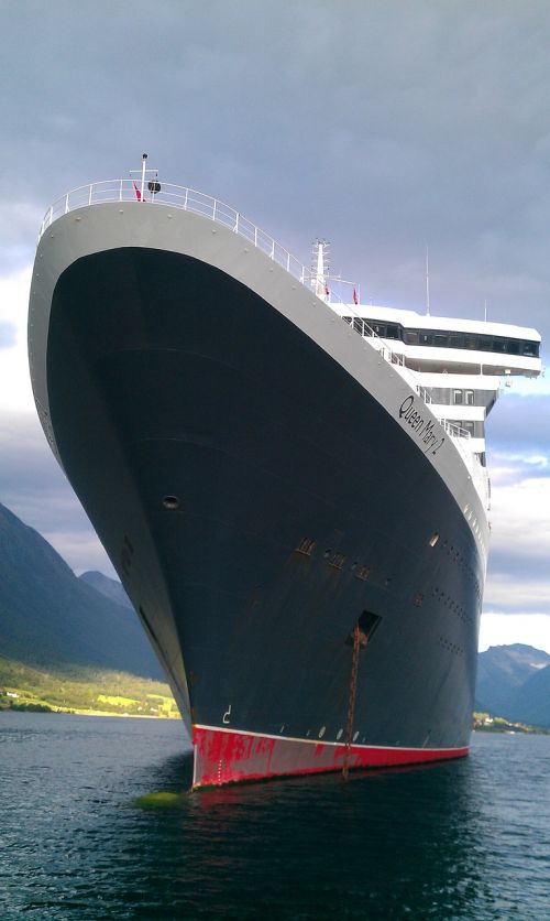 Karalienė Linksmina, Didelis Laivas, Norvegija, Fjordas
