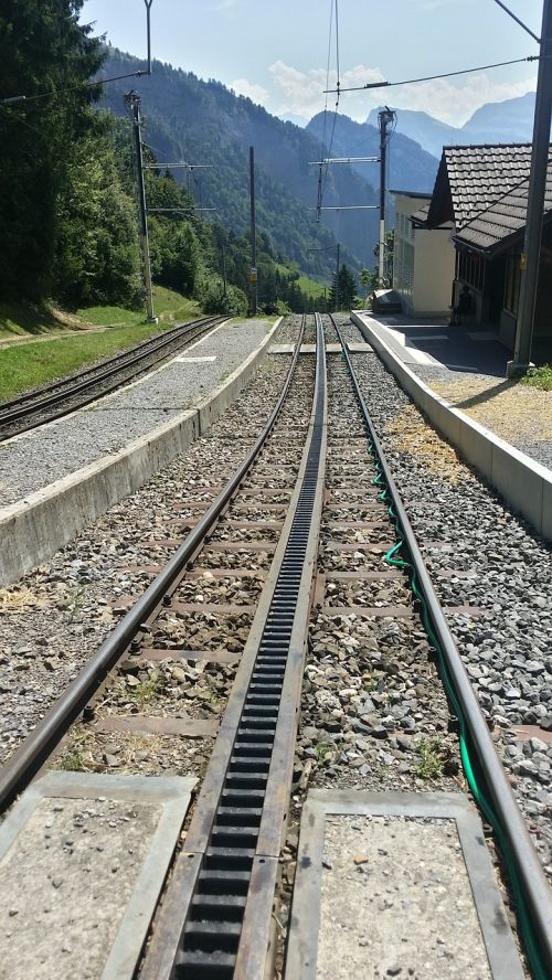 Geležinkelis, Traukinys, Stovas Ir Krumpliaratis, Geležinkelis, Kalnas, Alpės, Šveicarija