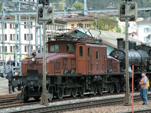 Geležinkelis, Lokomotyvas, Istoriškai, Šveicarija, Airolo, 2004