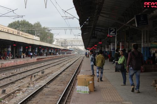 Geležinkelis, Platforma, Gabenimas, Keleivis, Laukimas, Kelionė, Keliautojas, Visuomenė, Uttar Pradesh