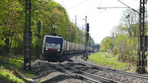 Geležinkelio Linija,  Traukinys,  Transporto Sistema,  Geležinkelis,  Kelionė,  Gamta,  Vasara,  Be Honoraro Mokesčio