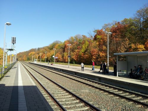 Traukinių Stotis, Platforma, Geležinkelio Bėgiai