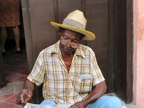 Skaityti, Vyras, Kuba, Akiniai