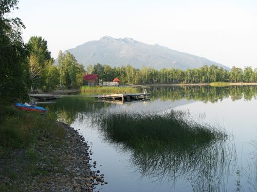 Nendrė, Ežeras, Vanduo