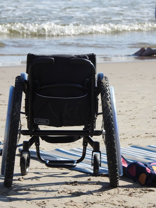 Reabilitacijos Įranga,  Reabilitacijai,  Šventės,  Jūra,  Vasara,  Šventė,  Neįgaliųjų Vežimėlis,  Negalios,  Degintis,  Smėlis,  Vandens,  Bangų,  Neįgalus Žmogus